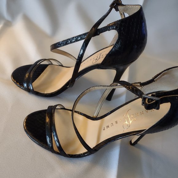 Ivanka Trump ITDuchess2 style shiny black snake 4.5" stilleto heels, size 7.5M - Picture 5 of 6